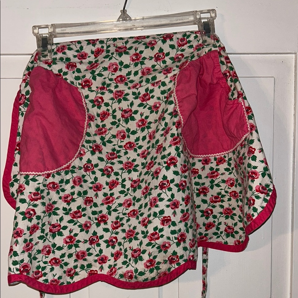 Vintage Floral Half Apron Pink & Green Pockets Cottage Fairy Homestead Sourdough